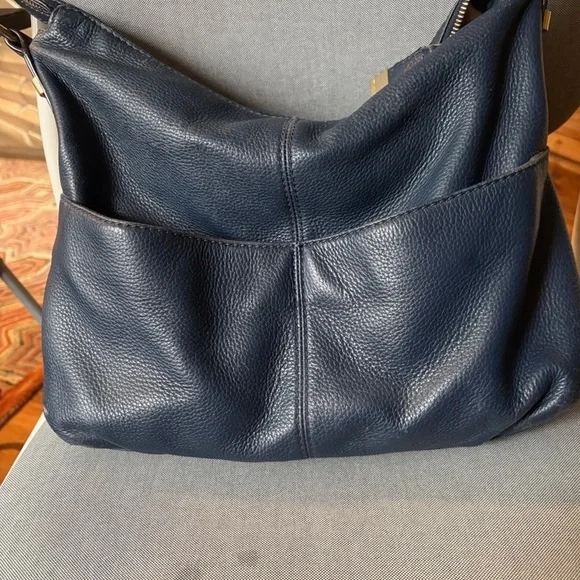 Michael Michael Kors Elegant Navy Leather Shoulder Bag - Picture 6 of 7